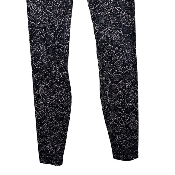 LULULEMON Align Full Length 28” Leggings in Lacescape Spanish Rose Black - Picture 7 of 11